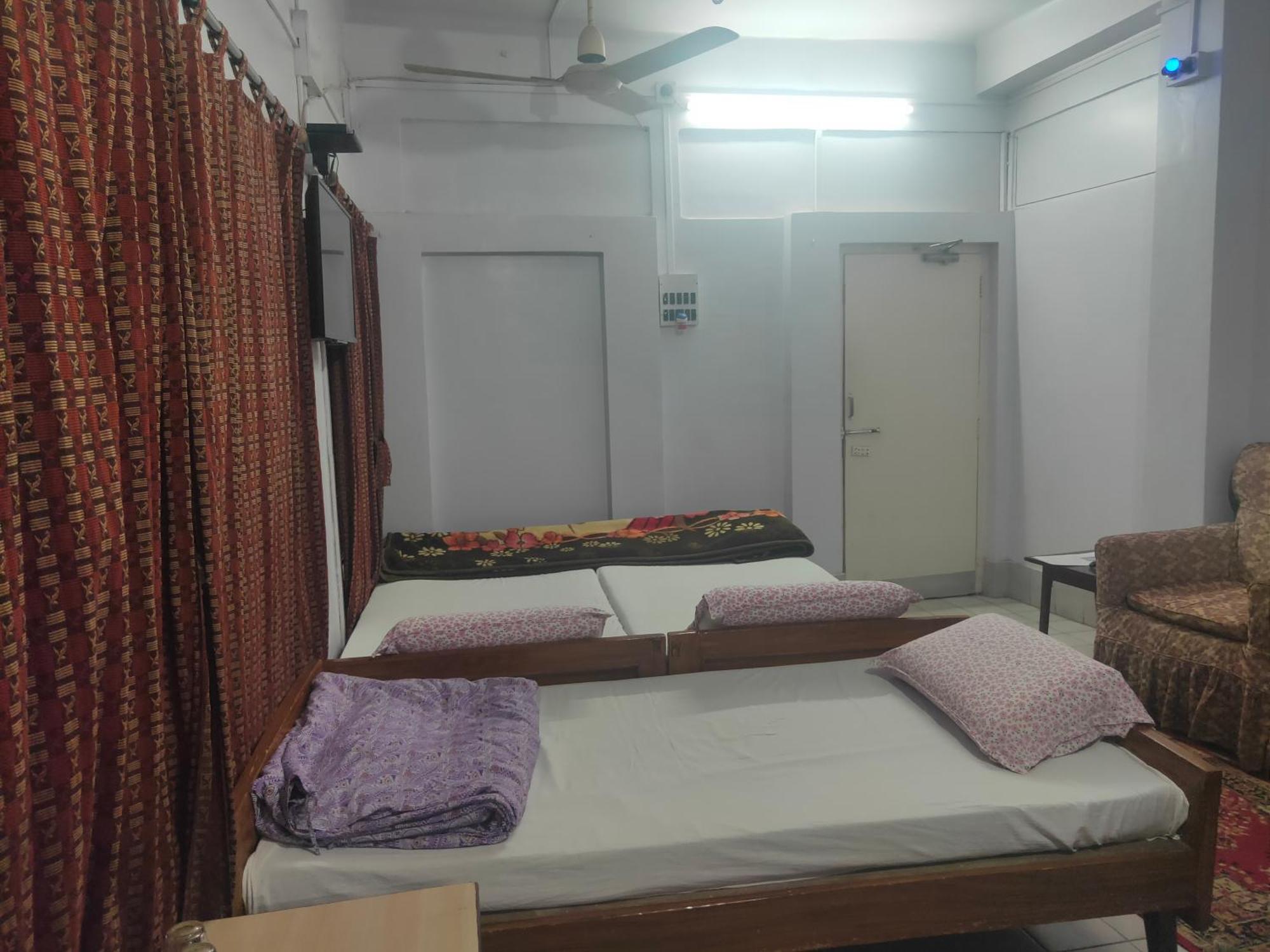 Chaiti Lodge - Santiniketan 博尔普尔 客房 照片